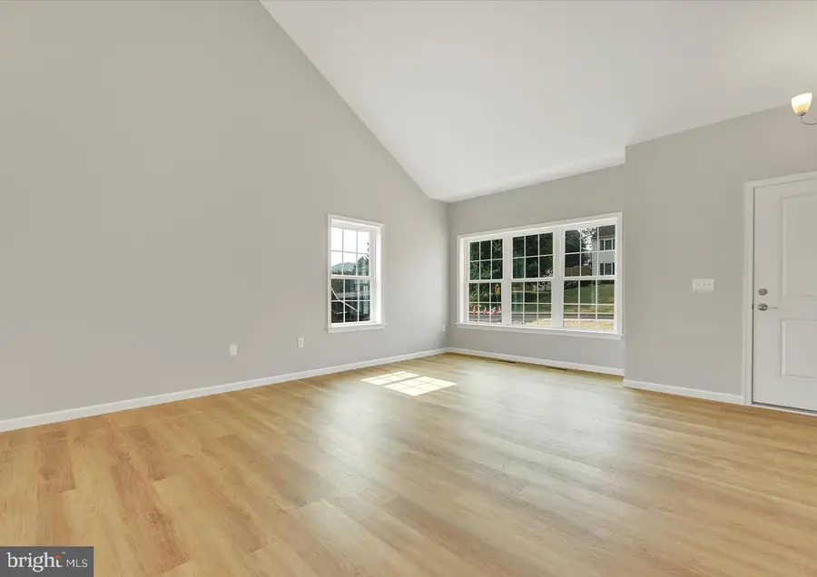 8 Lantern Ct, Carlisle, PA 17013 - #2