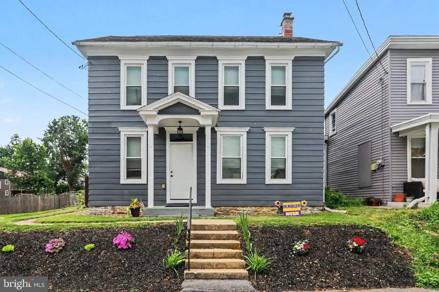 37 High St, Boiling Springs, PA 17007 - #2