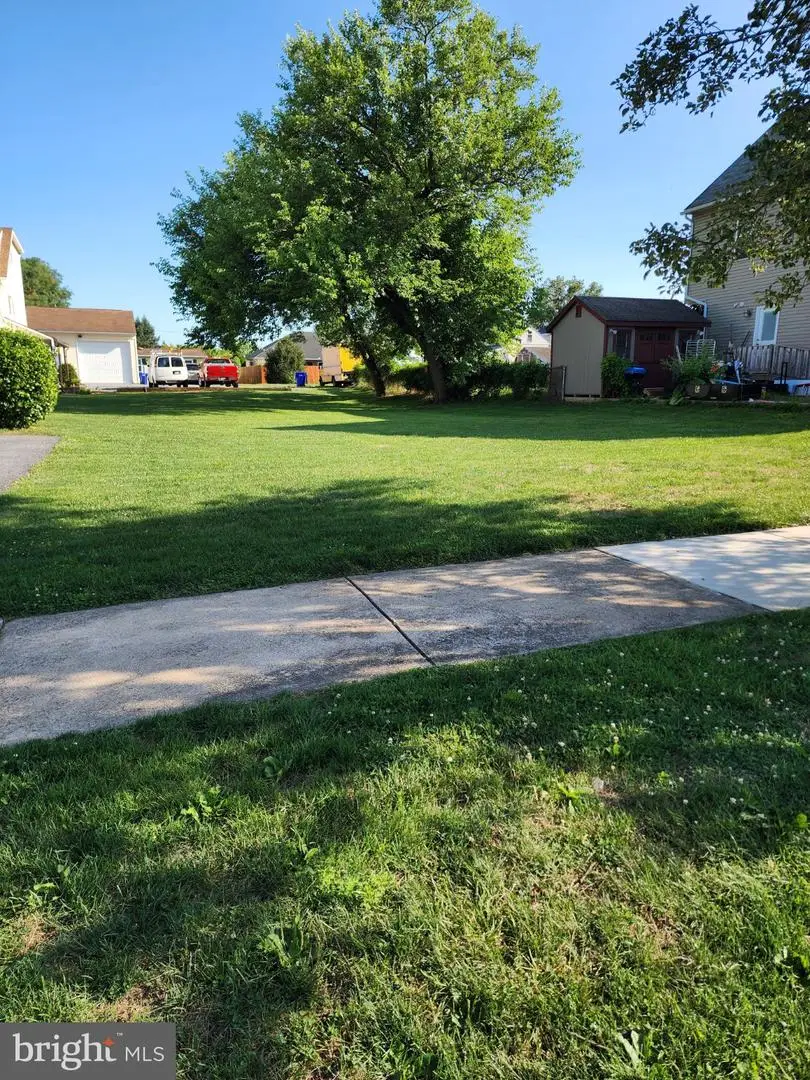 126 E Portland St, Mechanicsburg, PA 17055 - #1