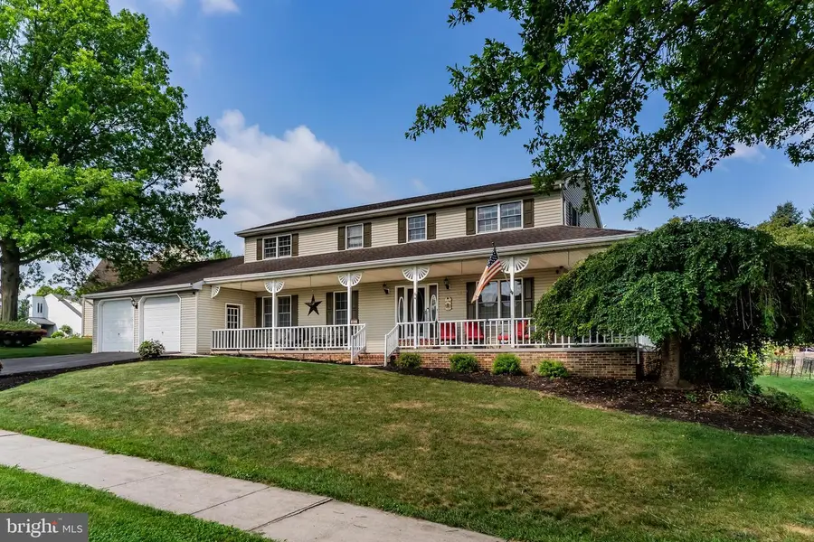 64 S Pin Oak Dr, Boiling Springs, PA 17007 - #2