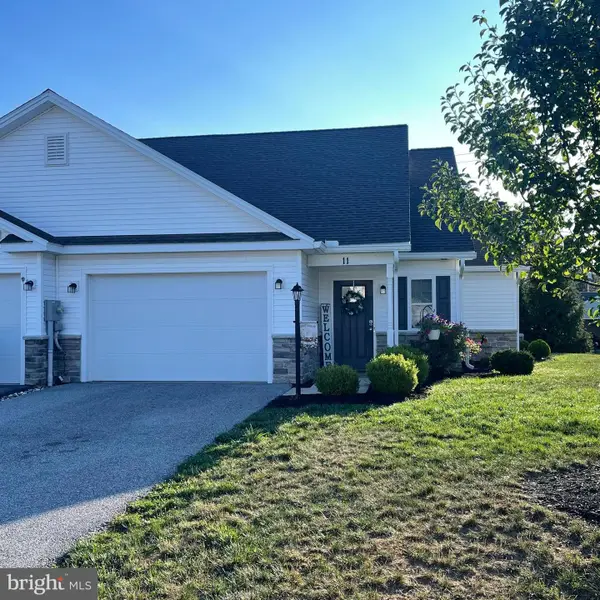 11 Group Ct, MOUNT HOLLY SPRINGS, PA 17065