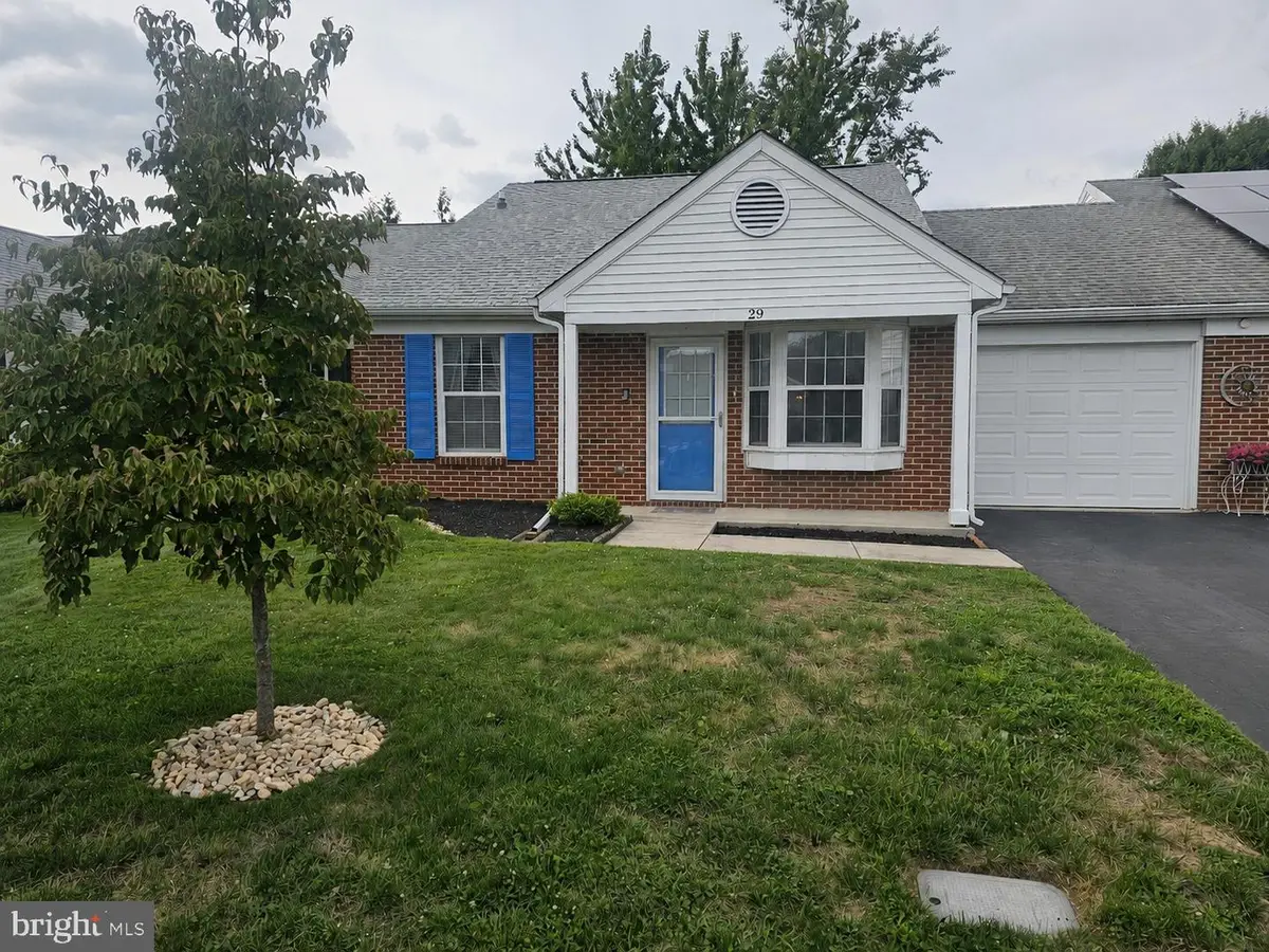 29 Westfields Dr, Mechanicsburg, PA 17050 - #1