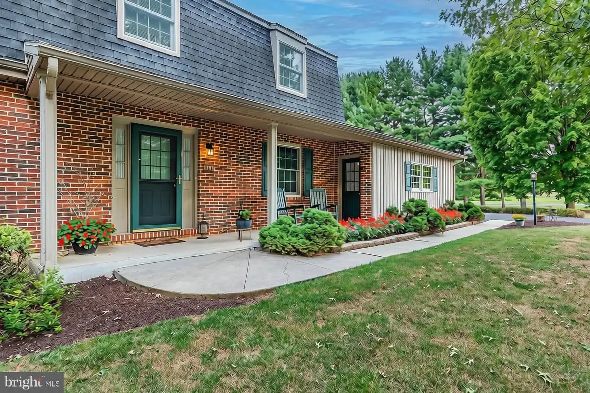 50 Wedgewood Dr, Carlisle, PA 17015 - #1