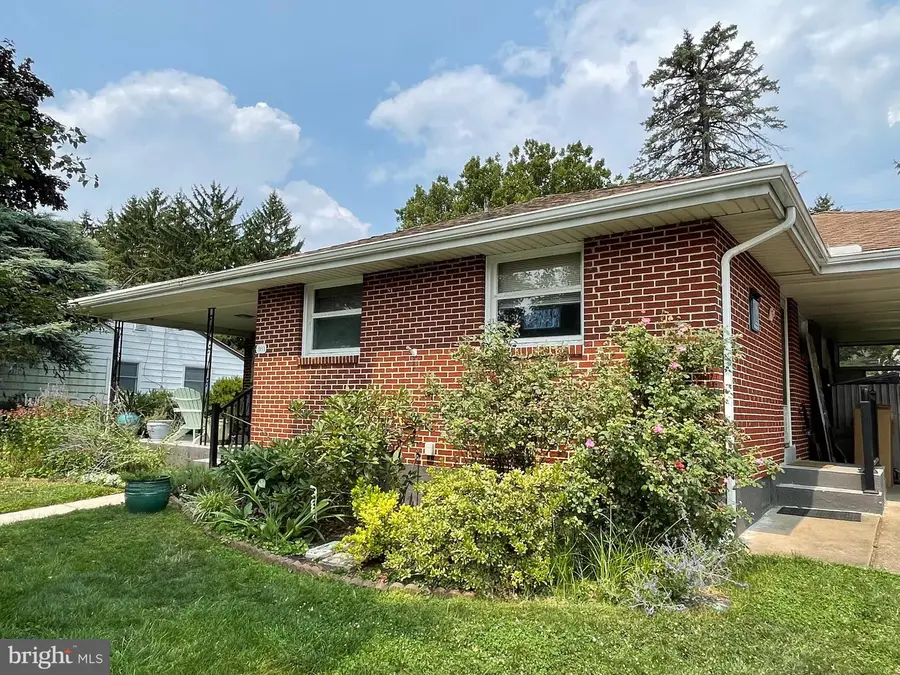 803 Carol Cir, New Cumberland, PA 17070 - #2