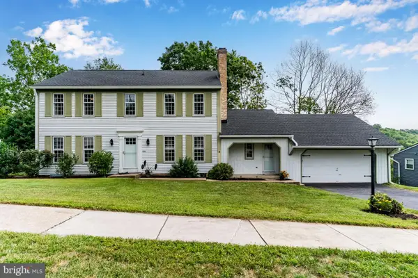 418 Spring House Rd, CAMP HILL, PA 17011