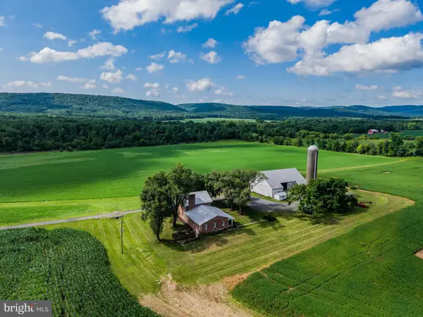 102 Encks Mill Rd, CARLISLE, PA 17015