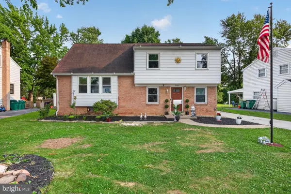 3903 Chestnut St, CAMP HILL, PA 17011