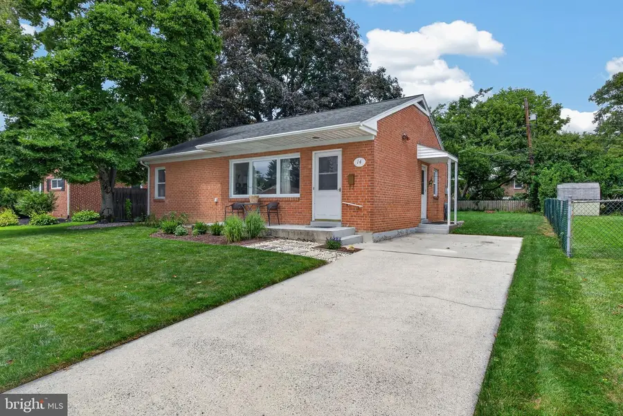 14 Country Club Pl W, Camp Hill, PA 17011 - #2