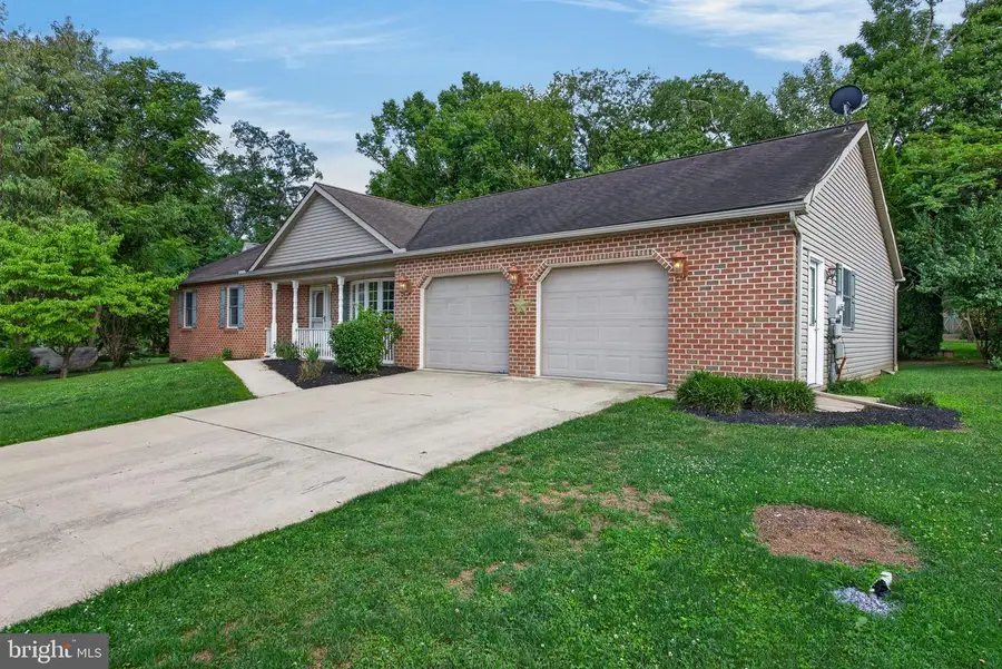 397 Baker Dr, Mechanicsburg, PA 17055 - #2
