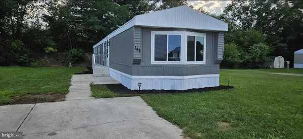 141 Tower Circle, CARLISLE, PA 17013