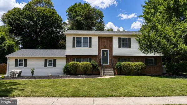 4 Raspberry Dr, MECHANICSBURG, PA 17050