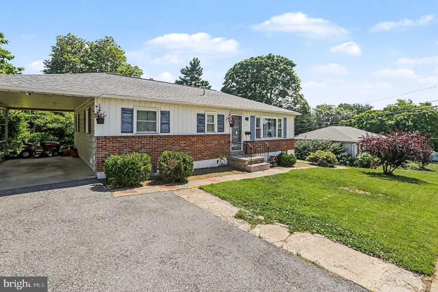 2 Hunter Ln, Camp Hill, PA 17011 - #2