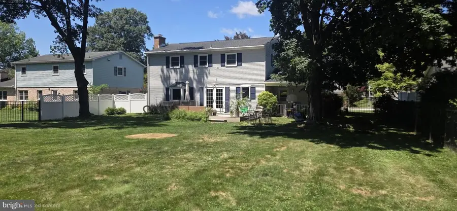 912 Alison Ave, Mechanicsburg, PA 17055 - #2