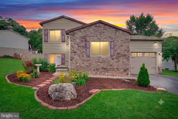 16 Yankee Dr, MT HOLLY SPRINGS, PA 17065