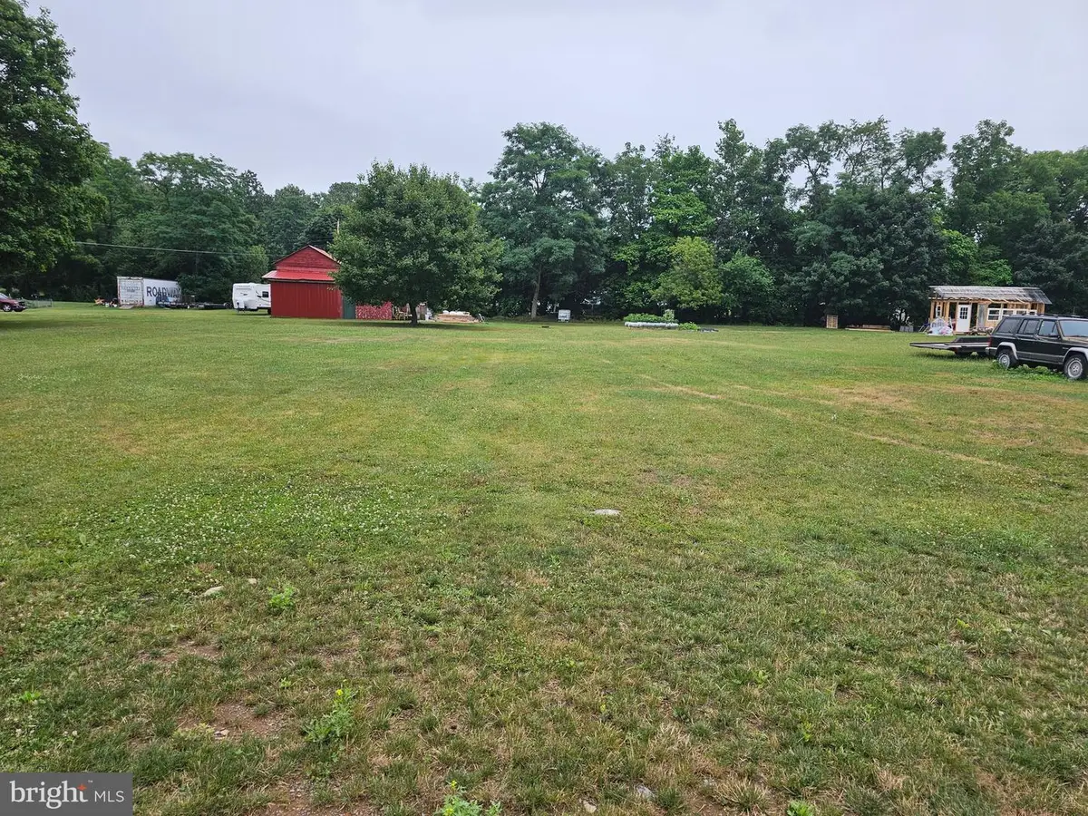 Railroad Ln, Shippensburg, PA 17257 - #1