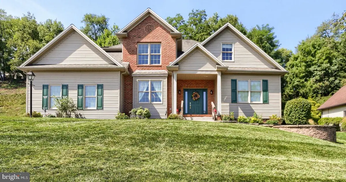 1018 Country Club Rd, Camp Hill, PA 17011 - #1