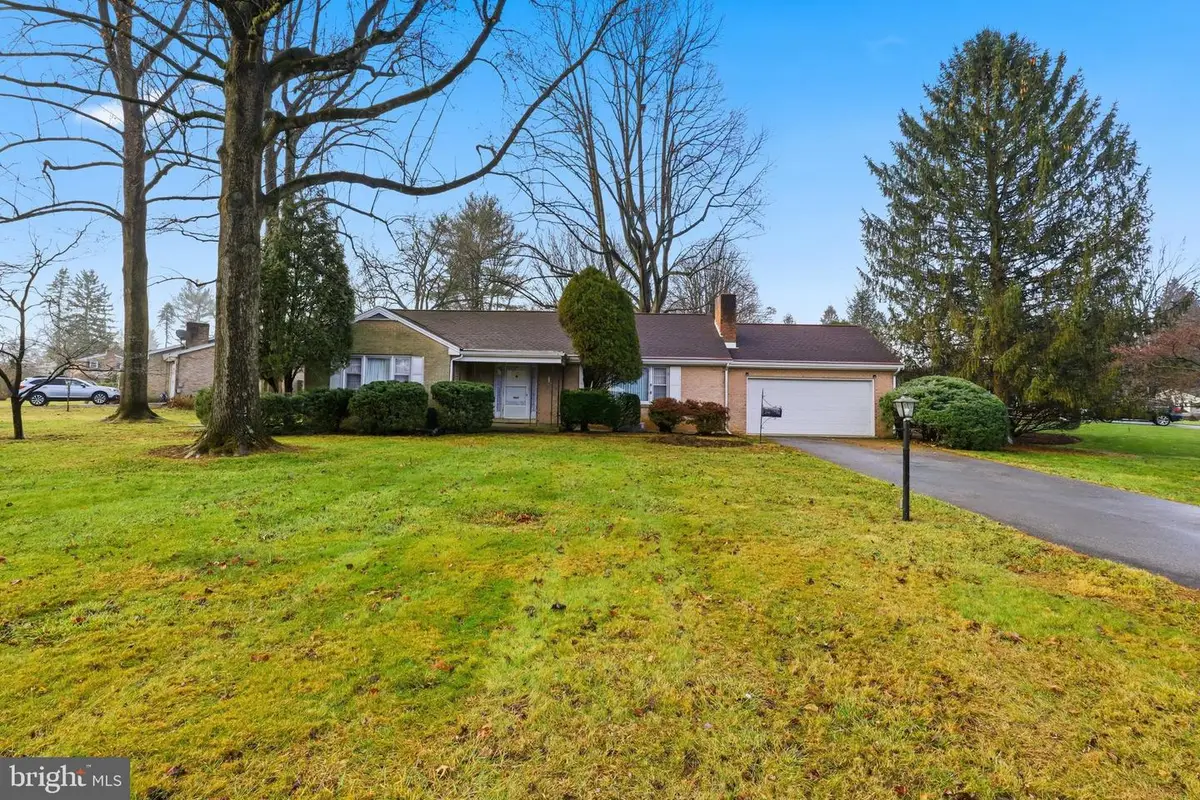714 Noble Blvd, Carlisle, PA 17013 - #1