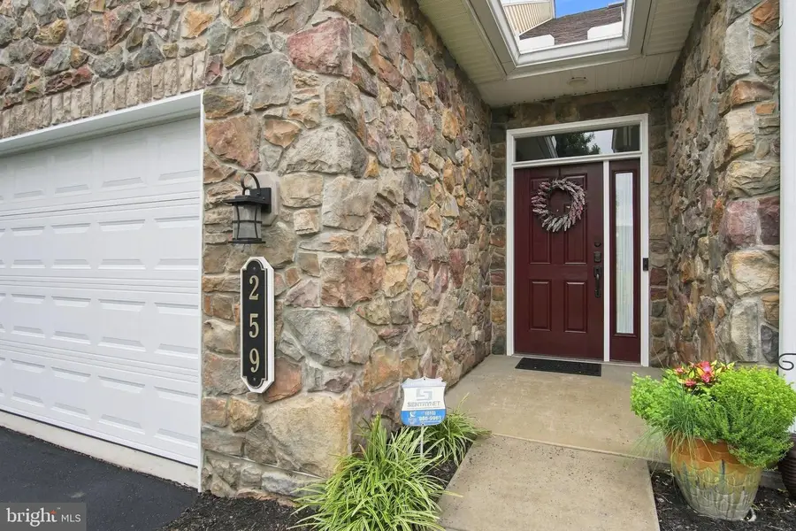 259 Colonial Dr, Mechanicsburg, PA 17050 - #3