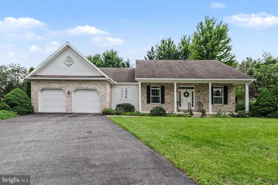 5 Baird Ct, Carlisle, PA 17013 - #2