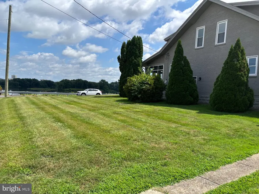 632 N Front St, Wormleysburg, PA 17043 - #2