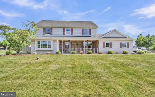 1813 Hunter Dr, MECHANICSBURG, PA 17050