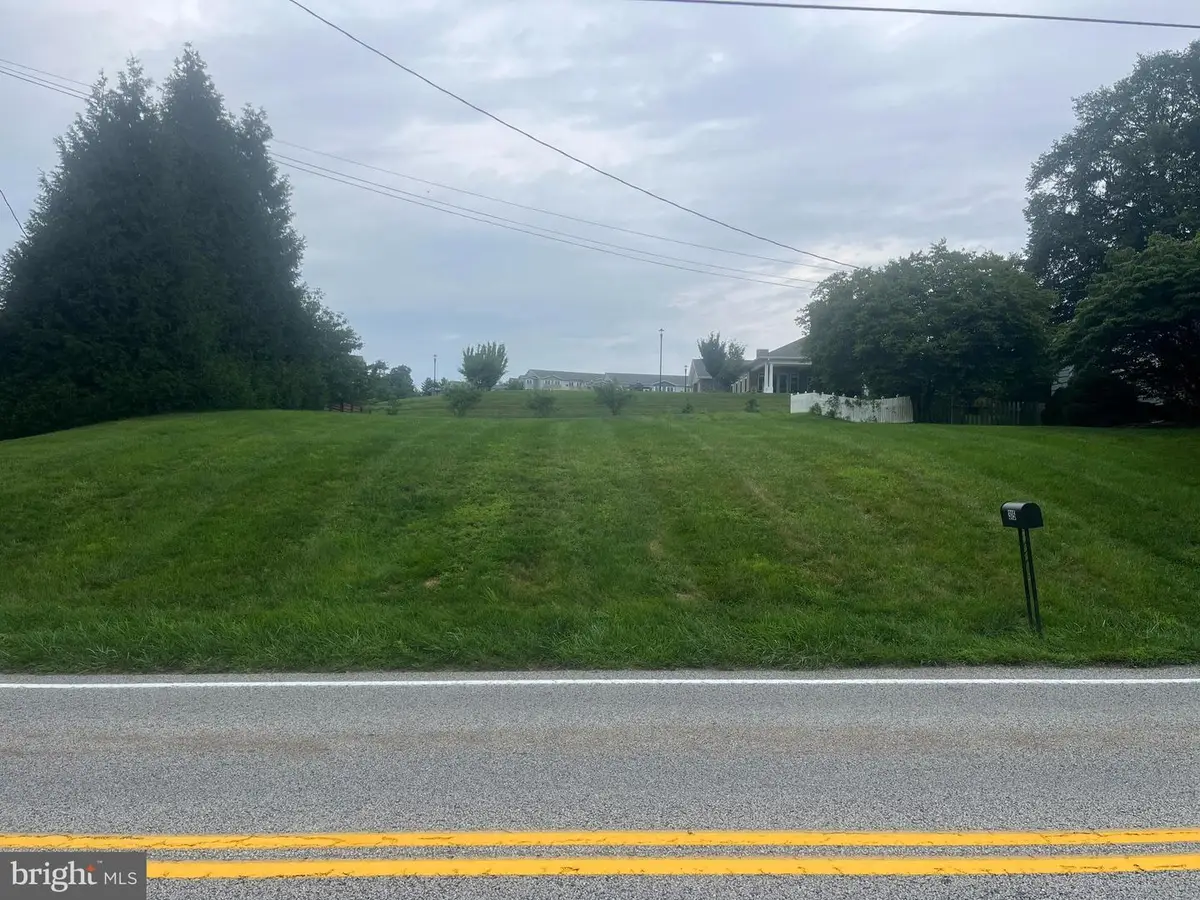 314 W Lisburn Rd, Mechanicsburg, PA 17055 - #1