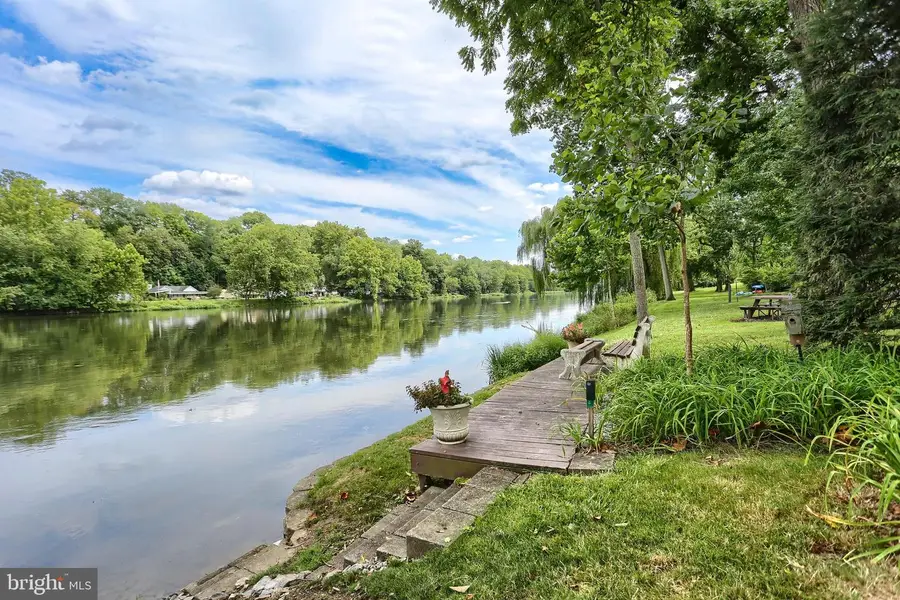 19 Eastgate Dr, Camp Hill, PA 17011 - #2