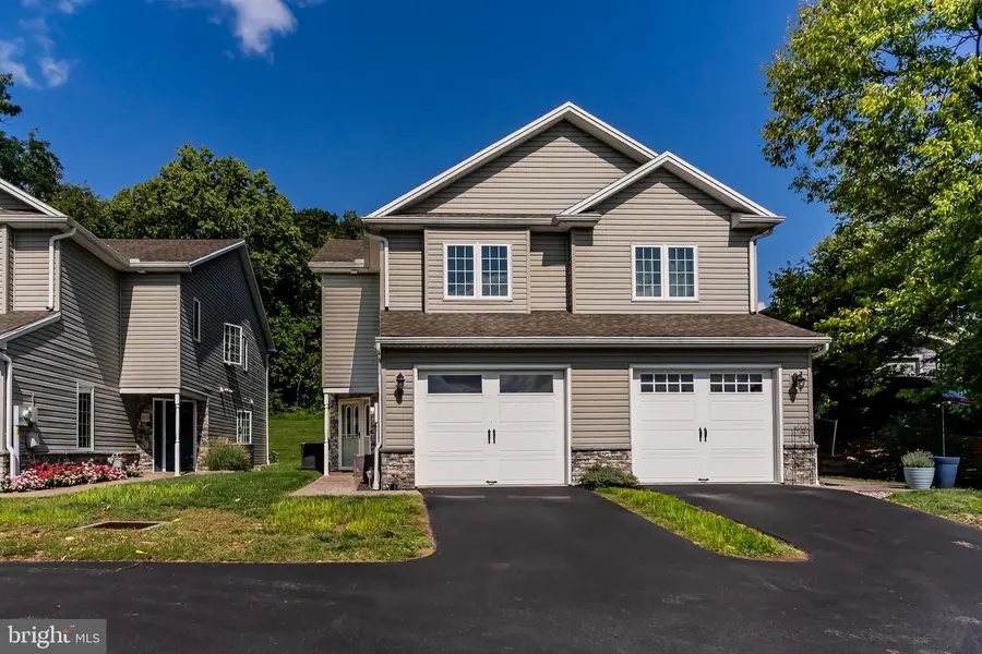 104 Dennis Dr, Enola, PA 17025 - #2