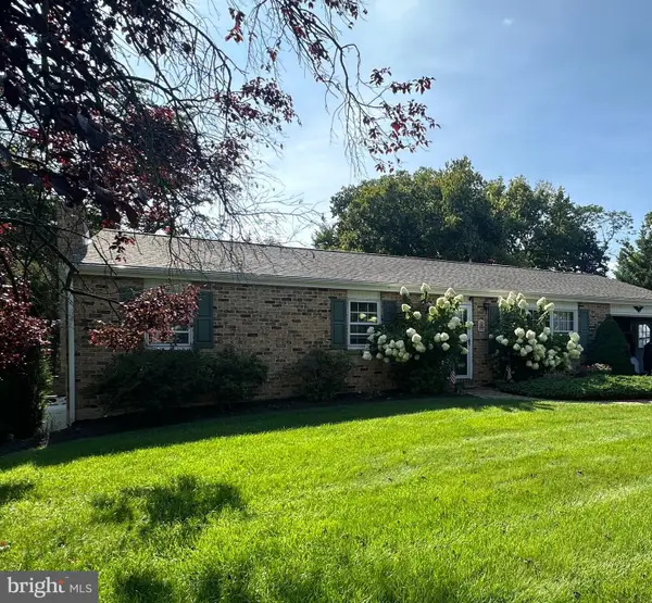 1213 Scenery Dr, MECHANICSBURG, PA 17050