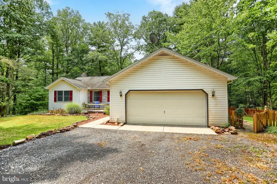 55 Horseshoe Rd, Carlisle, PA 17015 - #3