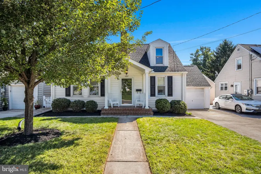 1027 N College St, Carlisle, PA 17013 - #2