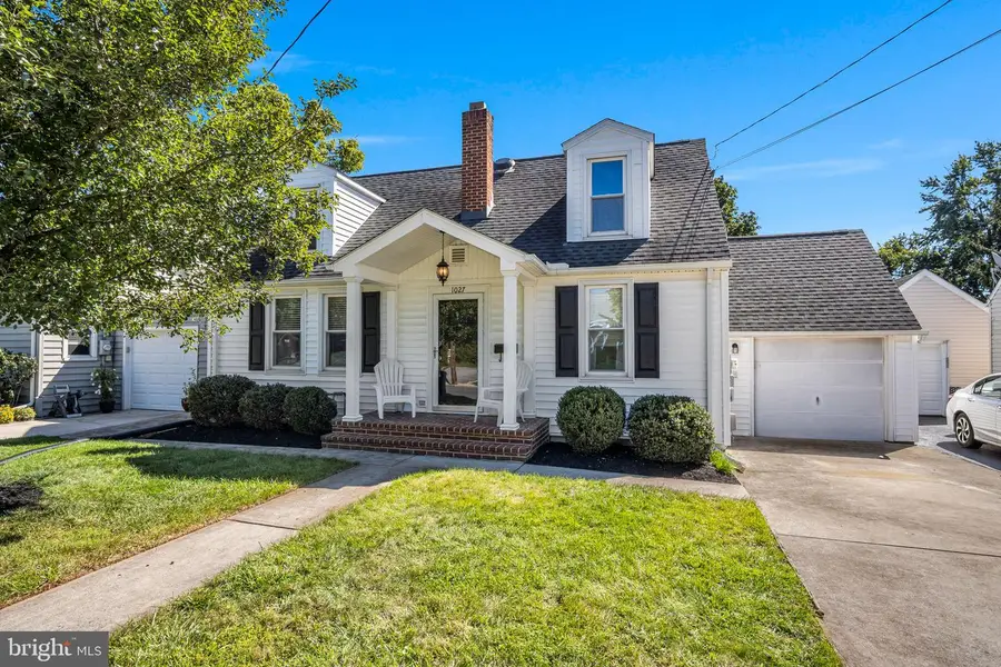 1027 N College St, Carlisle, PA 17013 - #3
