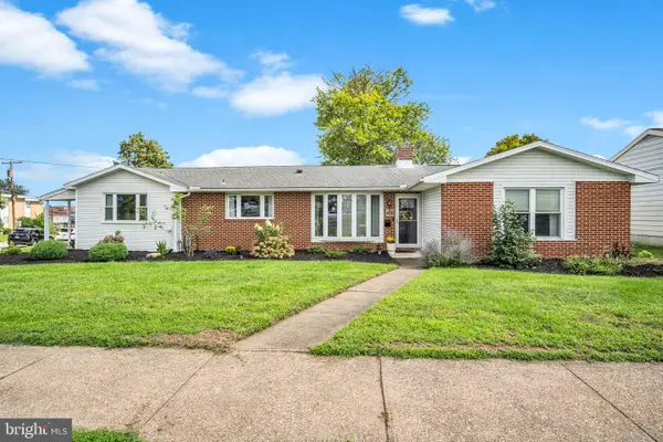 400 Beacon Hill Rd, NEW CUMBERLAND, PA 17070