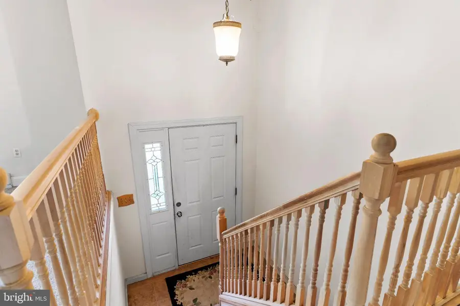 515 Thornwood Ln, Carlisle, PA 17013 - #2