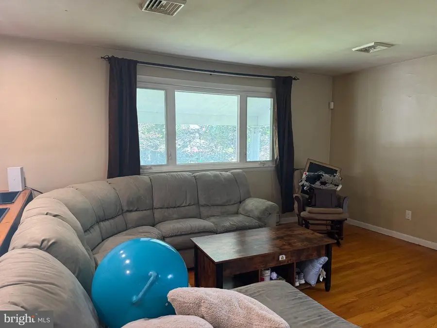 817 Charles Ave, Mechanicsburg, PA 17055 - #3