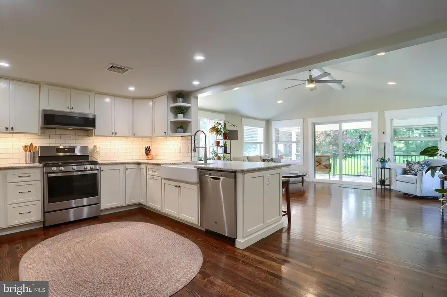 818 Meadow Lane, Camp Hill, PA 17011 - #2