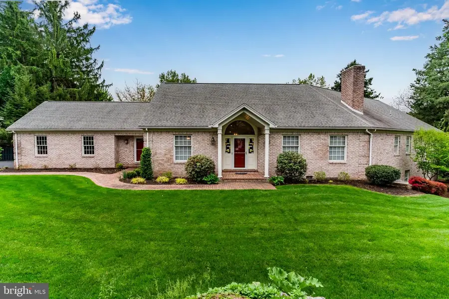 963 Walnut Ln, Carlisle, PA 17013 - #2