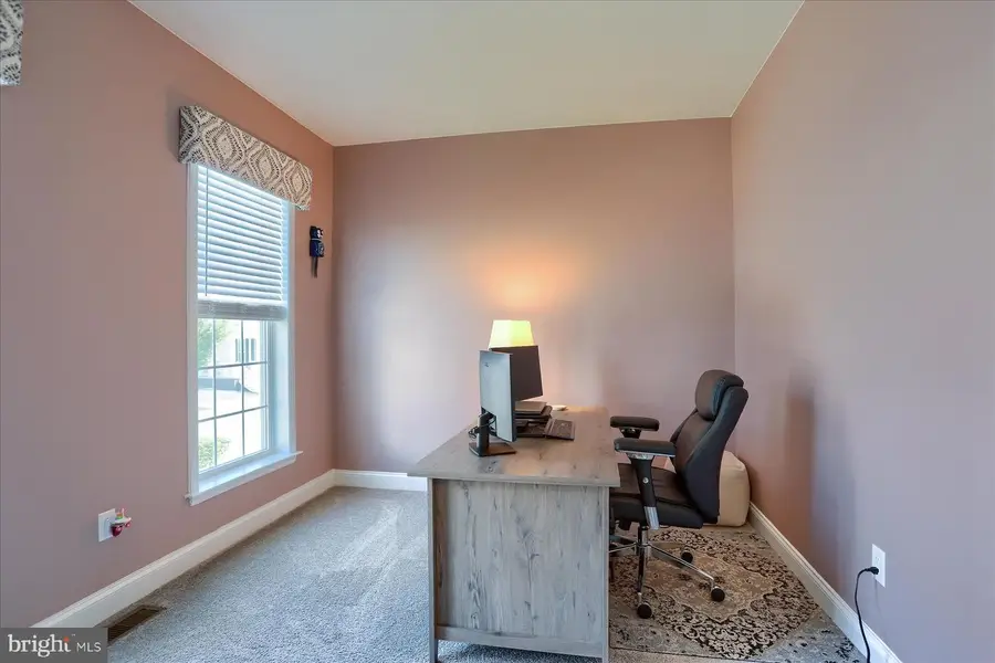 3114 Egreton Rd, Mechanicsburg, PA 17055 - #2