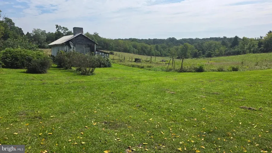 77 Old Barn Ln, Newville, PA 17241 - #3