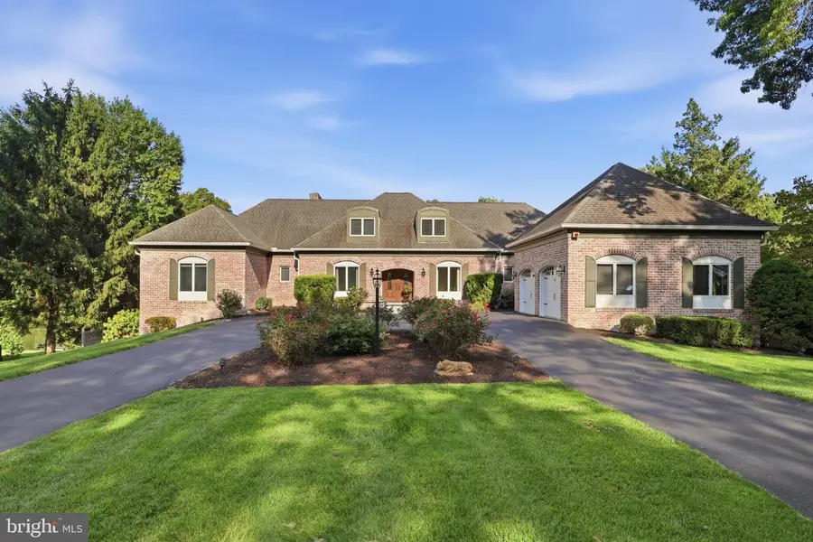 21 Eastgate Dr, Camp Hill, PA 17011 - #2