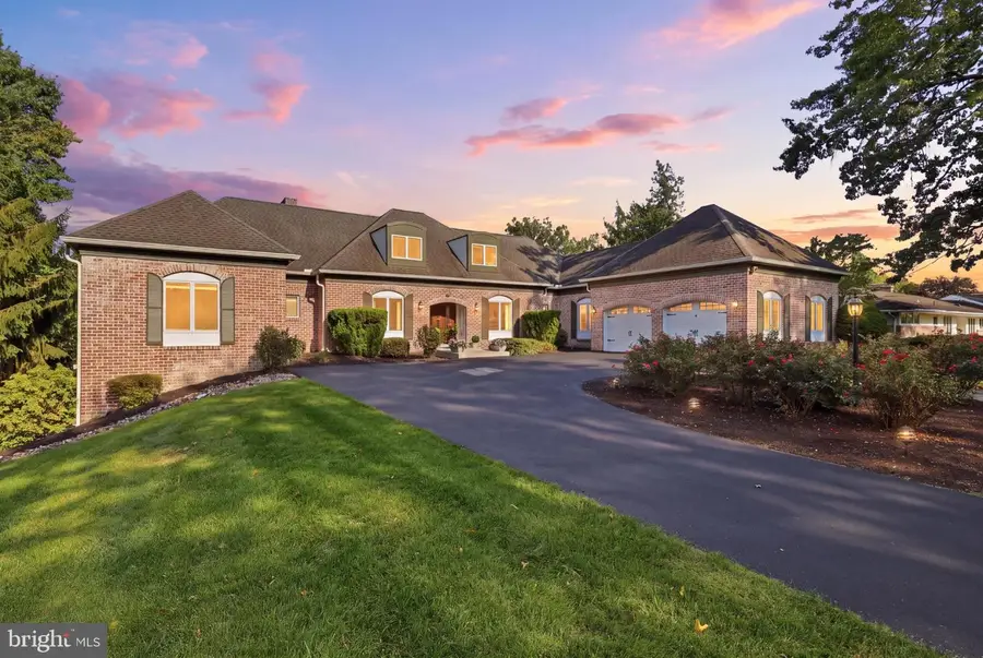 21 Eastgate Dr, Camp Hill, PA 17011 - #3