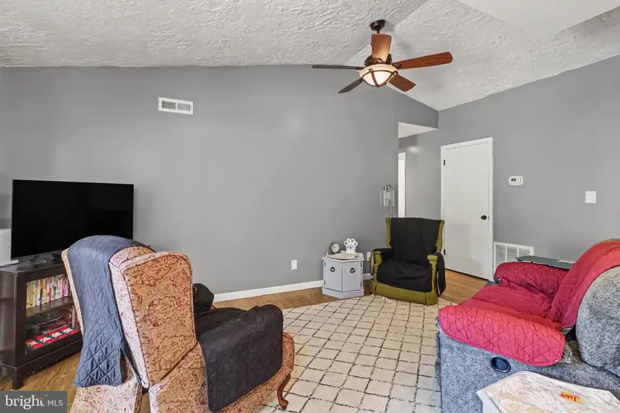 848 Louise Ct, Enola, PA 17025 - #3