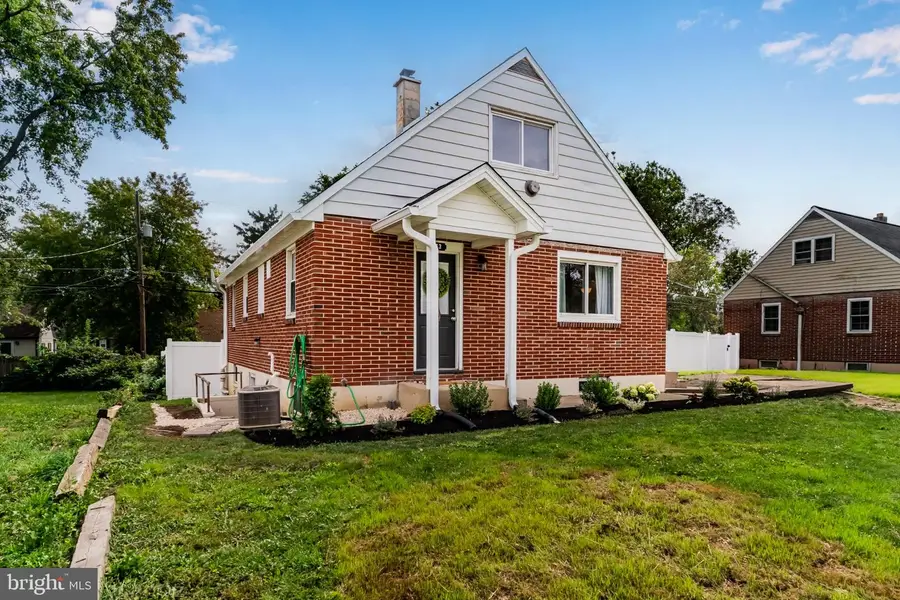 343 S Sporting Hill Rd, Mechanicsburg, PA 17050 - #2
