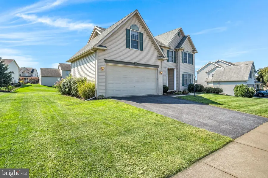 2191 Canterbury Dr, Mechanicsburg, PA 17055 - #2