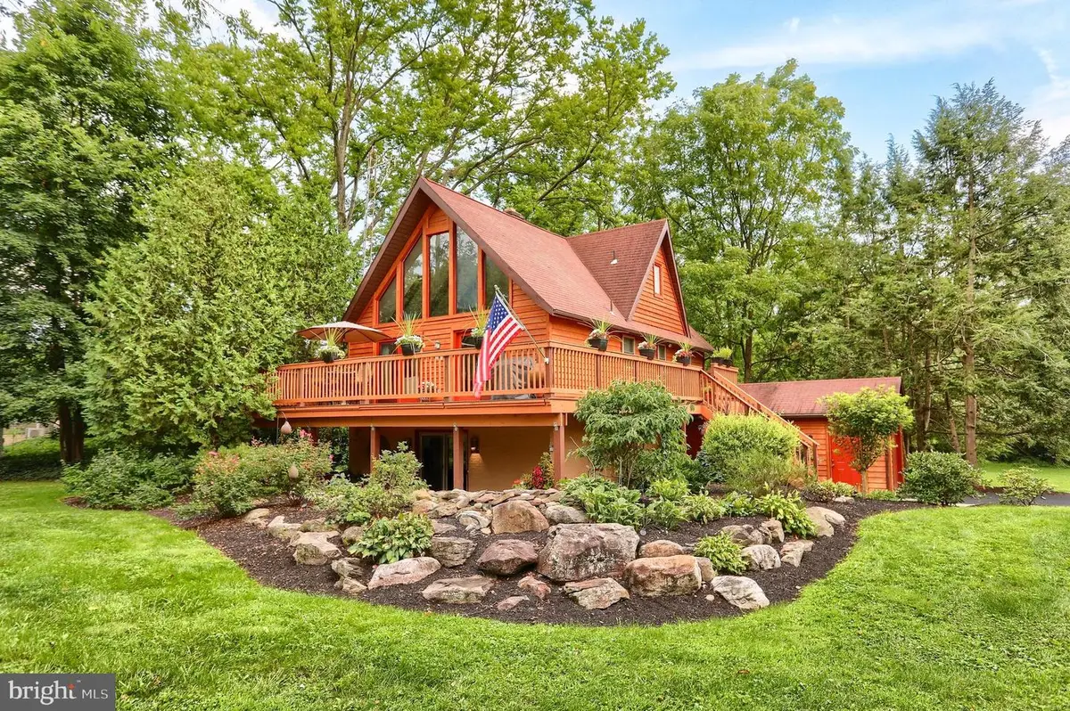 42 Woodcrest Dr, Carlisle, PA 17015 - #1