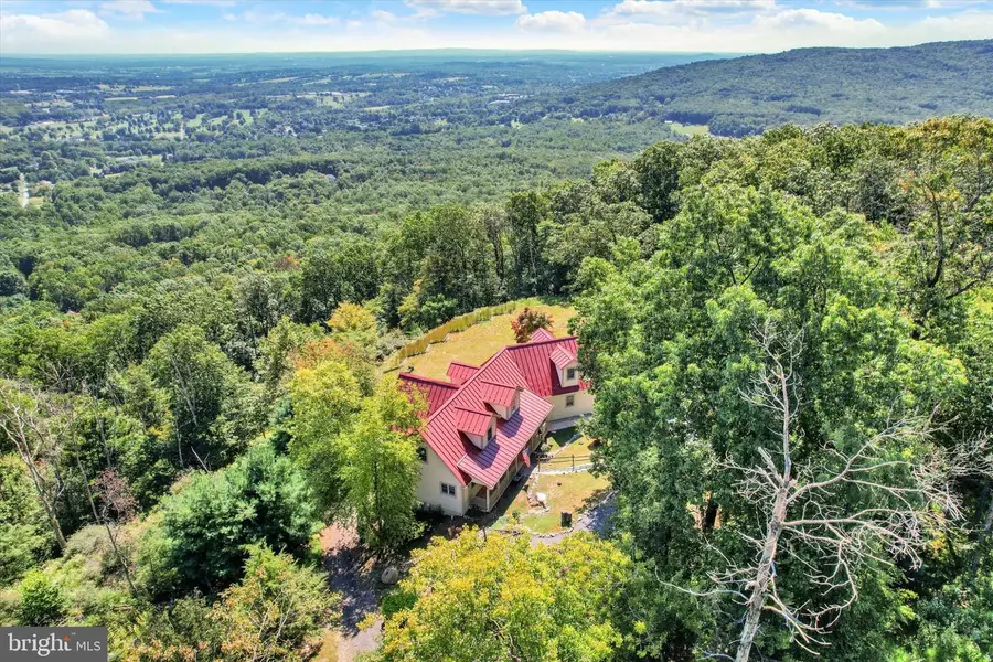1060 Kuhn Rd, Boiling Springs, PA 17007 - #2