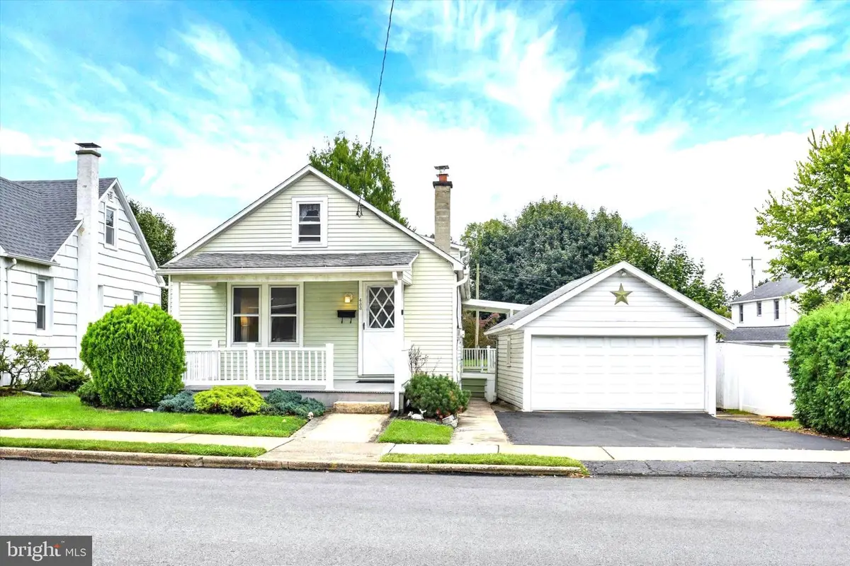 433 W Keller St, Mechanicsburg, PA 17055 - #1