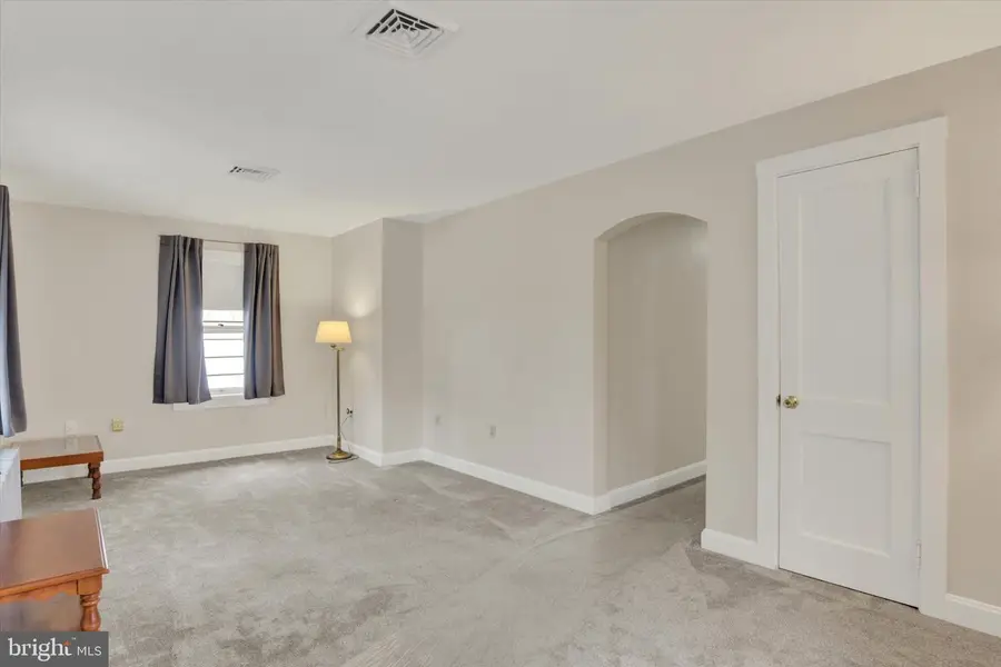433 W Keller St, Mechanicsburg, PA 17055 - #3