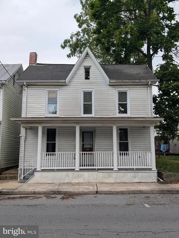 343 E Orange St, SHIPPENSBURG, PA 17257