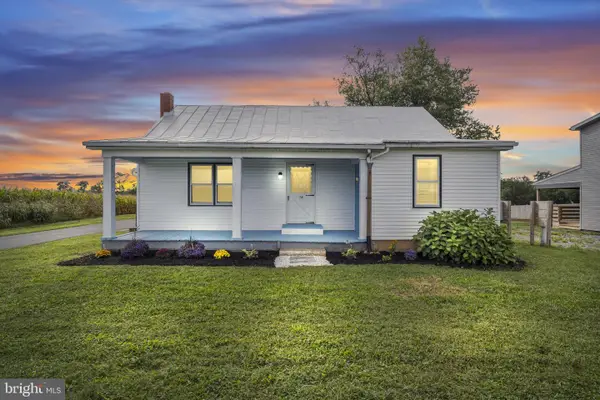 153 E Main St, WALNUT BOTTOM, PA 17266